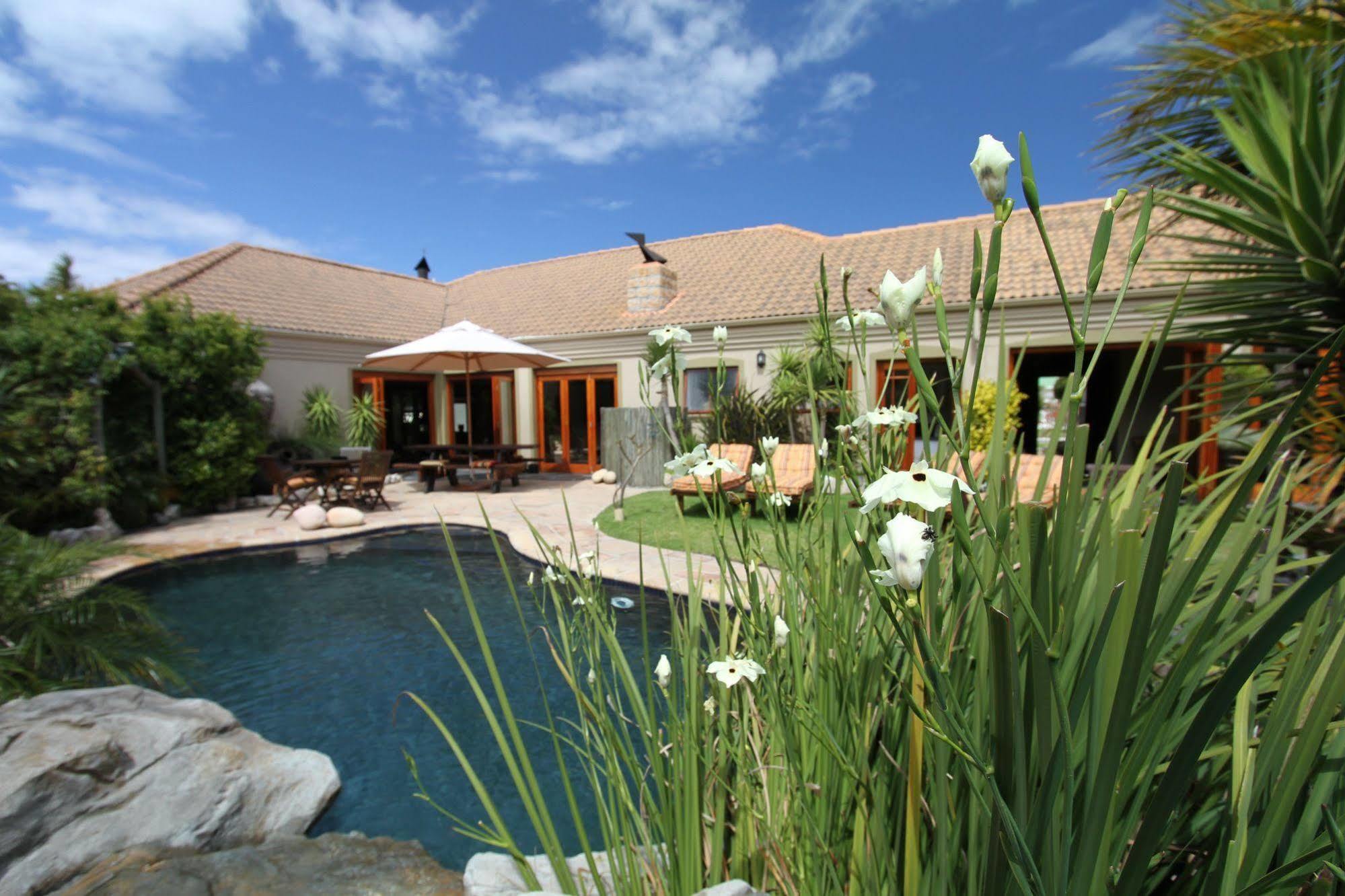 Villachad Guesthouse Kleinmond Exterior photo