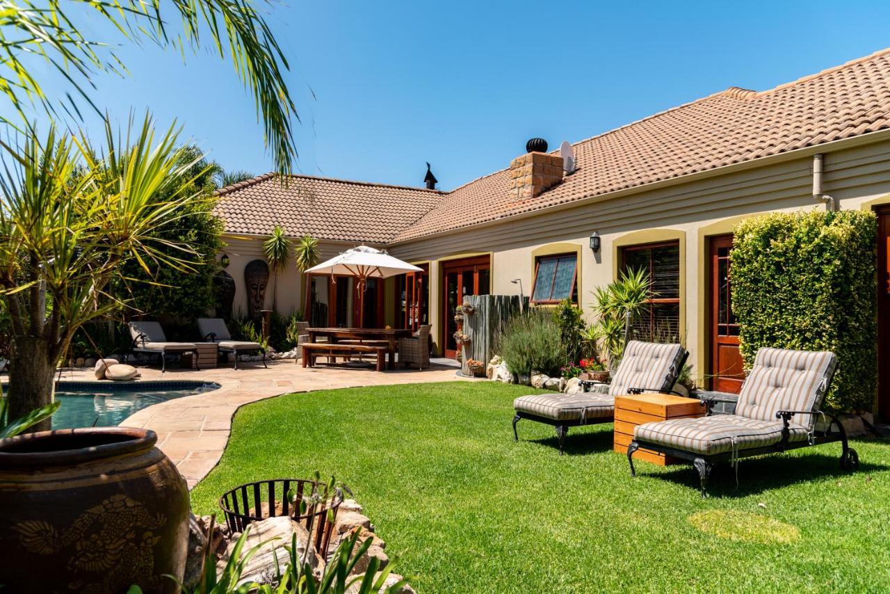 Villachad Guesthouse Kleinmond Exterior photo